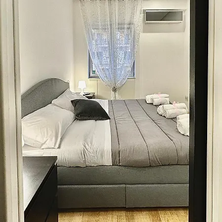 Gli Ottici House * Nápoly